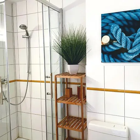 Inselquartett - Inkl Waeschepaket - Naehe Aok-klinik Apartment