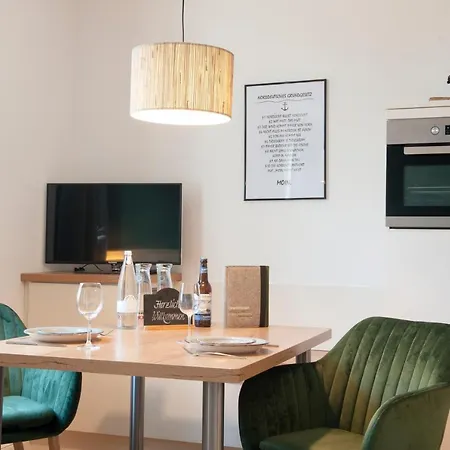 Inselquartett - Inkl Waeschepaket - Naehe Aok-klinik Apartment