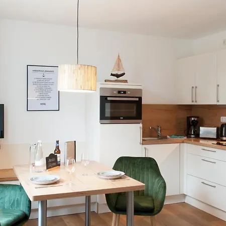 Apartment Inselquartett - Inkl Waeschepaket - Naehe Aok-klinik Wiek auf Ruegen