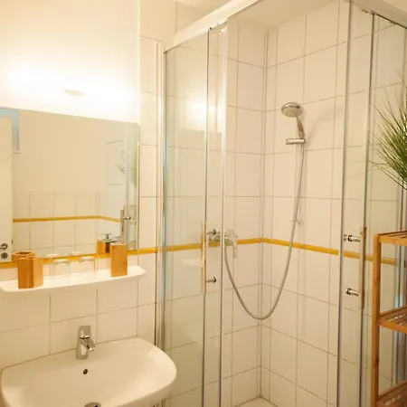 Inselquartett - Inkl Waeschepaket - Naehe Aok-klinik Apartment Wiek auf Ruegen